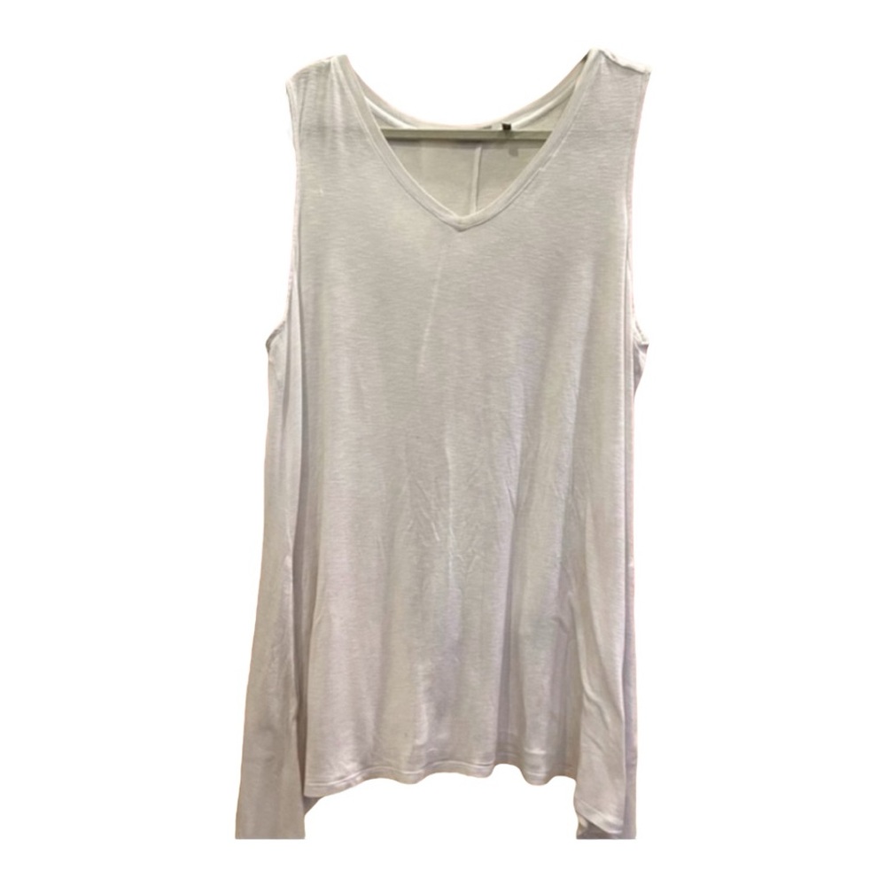 LOGO By Lori Goldstein Slub Knit Tank With V-Neck And Sharkbite Hem. Ivory. 2X
